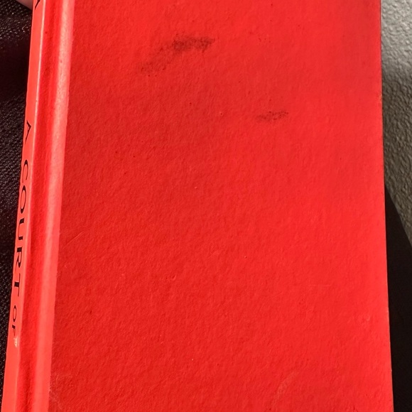 sarah j maas a court of thorns and roses 2015 Hardcover 4th Edition - Picture 2 of 7